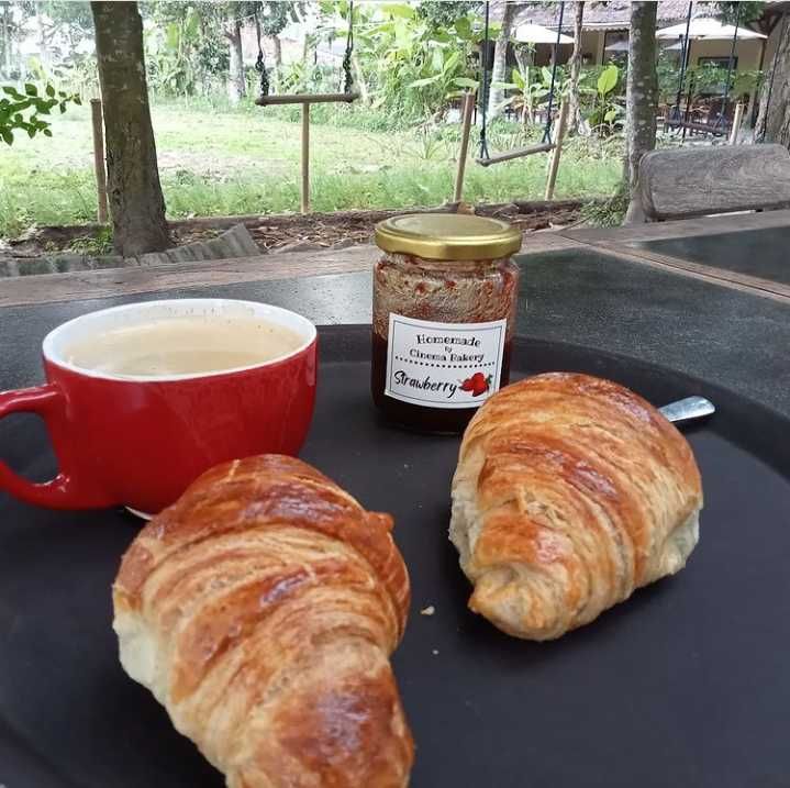8 Tempat Croissant Enak di Jogja, Roti Perancis yang Menggoda  
