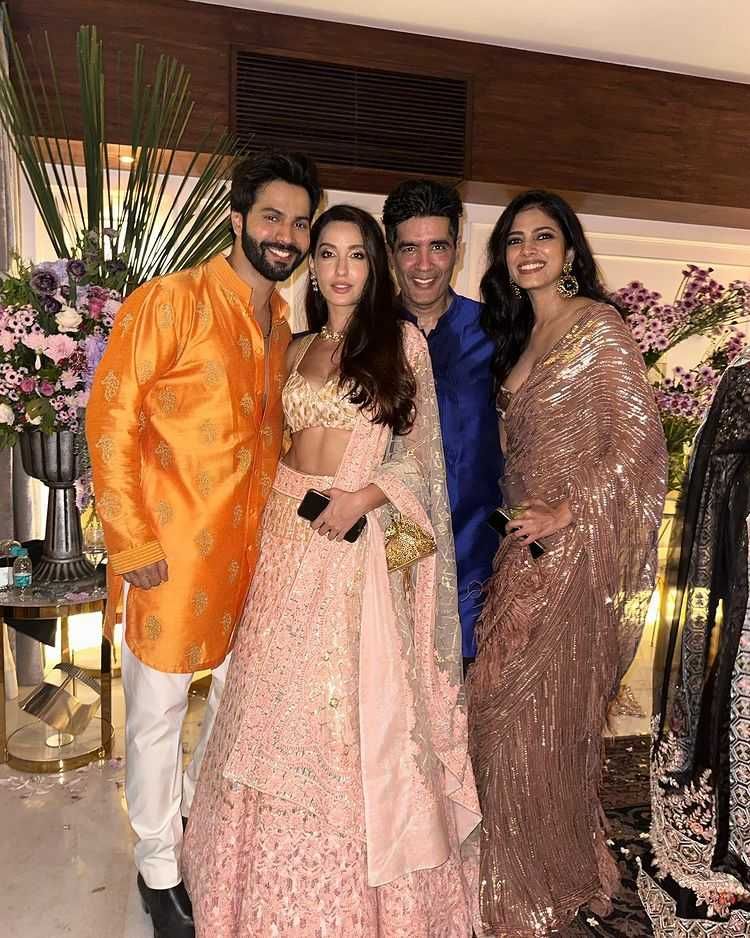 9 Artis India Hadiri Diwali Di Rumah Manish Malhotra