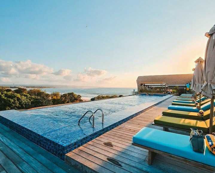 5 Hotel Mewah Terbaik di Kuta, Lengkap dengan Fasilitas Rooftop Pool