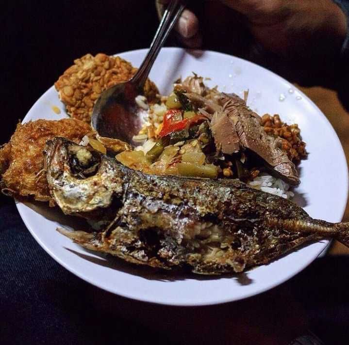 7 Tempat Makan Malam Murah di Samirono, Jadi Sahabat Akhir Bulan