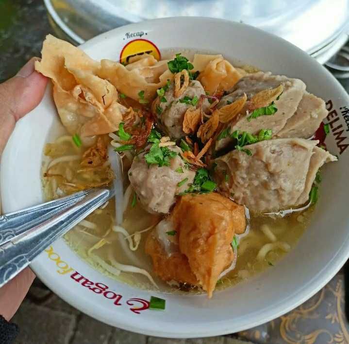 6 Rekomendasi Tempat Makan Bakso di Magetan