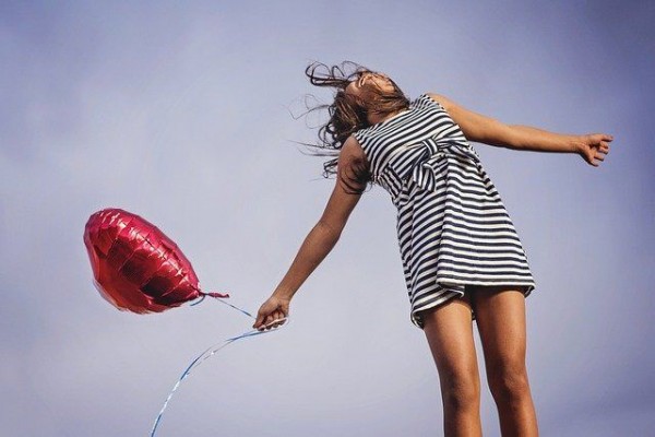 5 Tips Buat Kamu yang Mencintai dalam Diam