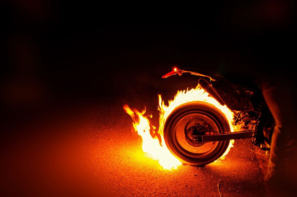 5 Pemicu Sepeda Motor Terbakar Tiba-Tiba dan Cara Mencegah