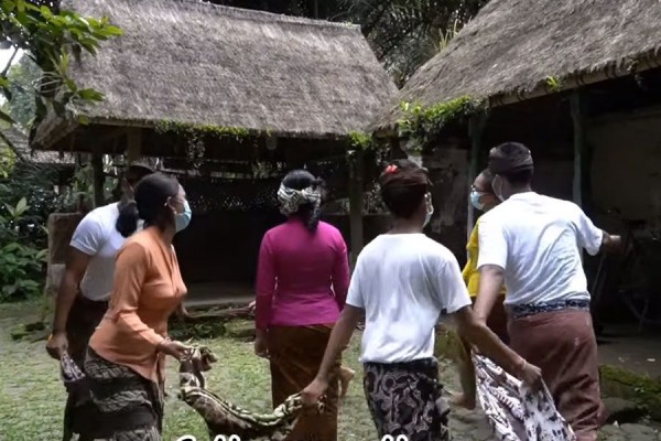 5 Permainan Tradisional Unik Bali, Jarang Banget Terlihat