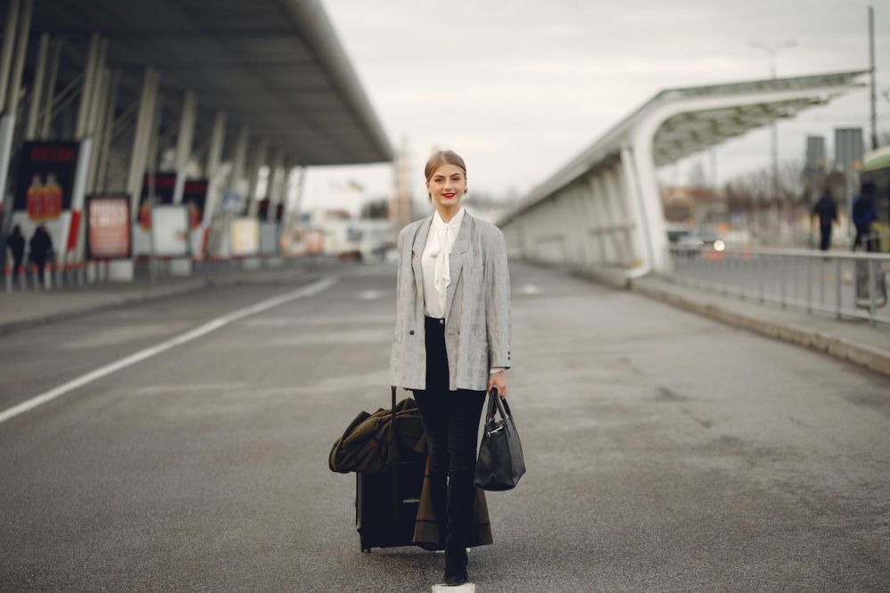 8 Tips Aman Solo Traveling Bagi Perempuan, Jangan Cemas