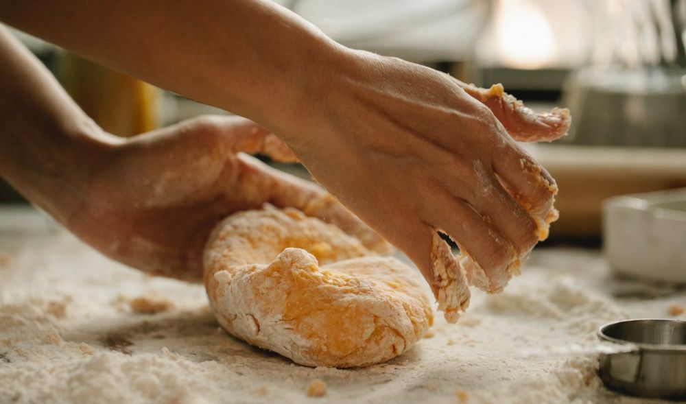 Cara Mudah Membuat Roti Sourdough, Bisa Diuleni Pakai Tangan