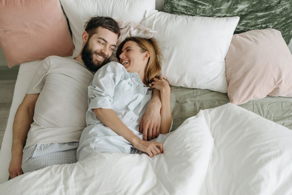 Lima Cara untuk Membuat Pasangan Merasa Aman