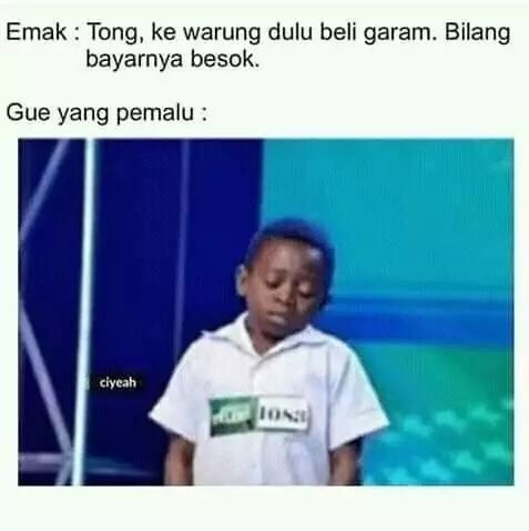 10 Meme Lucu Ketika Disuruh Emak Ke Warung Yang Bikin Senyum