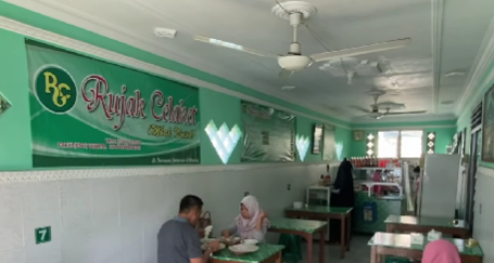 8 Tempat Makan Rujak Cingur Paling Enak di Malang, Bumbunya Jos!