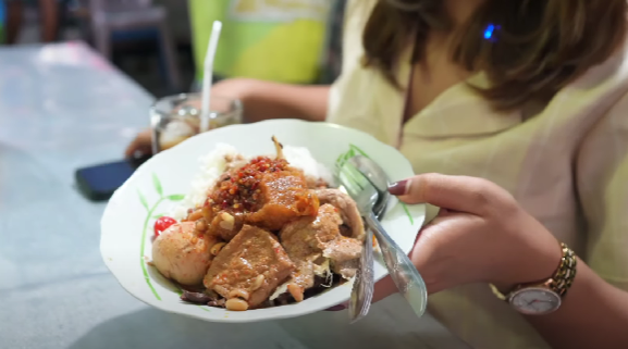 6 Tempat Makan Gudeg di Surabaya, Semuanya Enak!