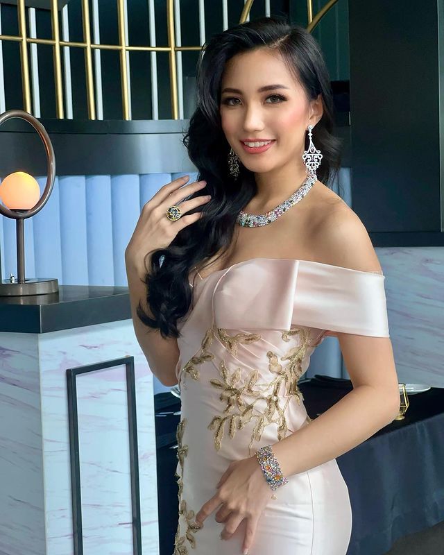 Miss Universe Malaysia 2022 Lesley Cheam Wei Yeng