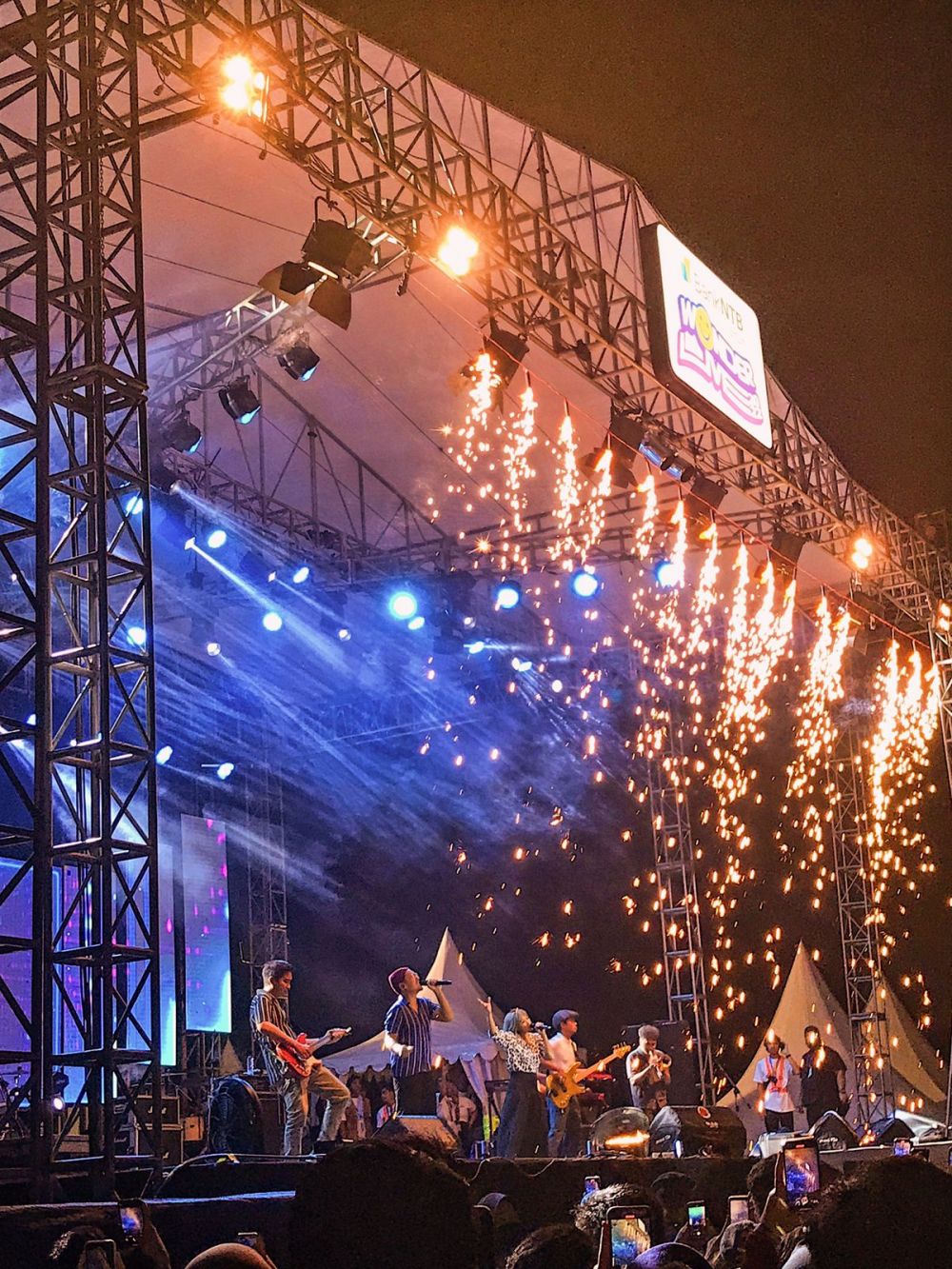 Meriahnya Festival Musik dan Gelegar Expo Otomotif di Lombok