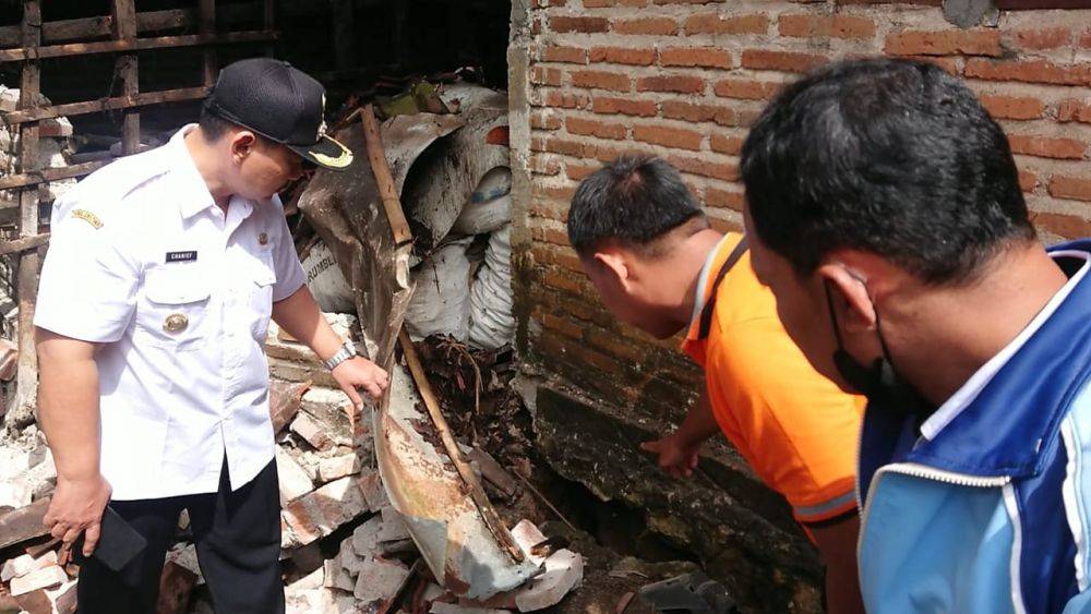 Bencana Tanah Gerak Robohkan Rumah Warga Tulungagung