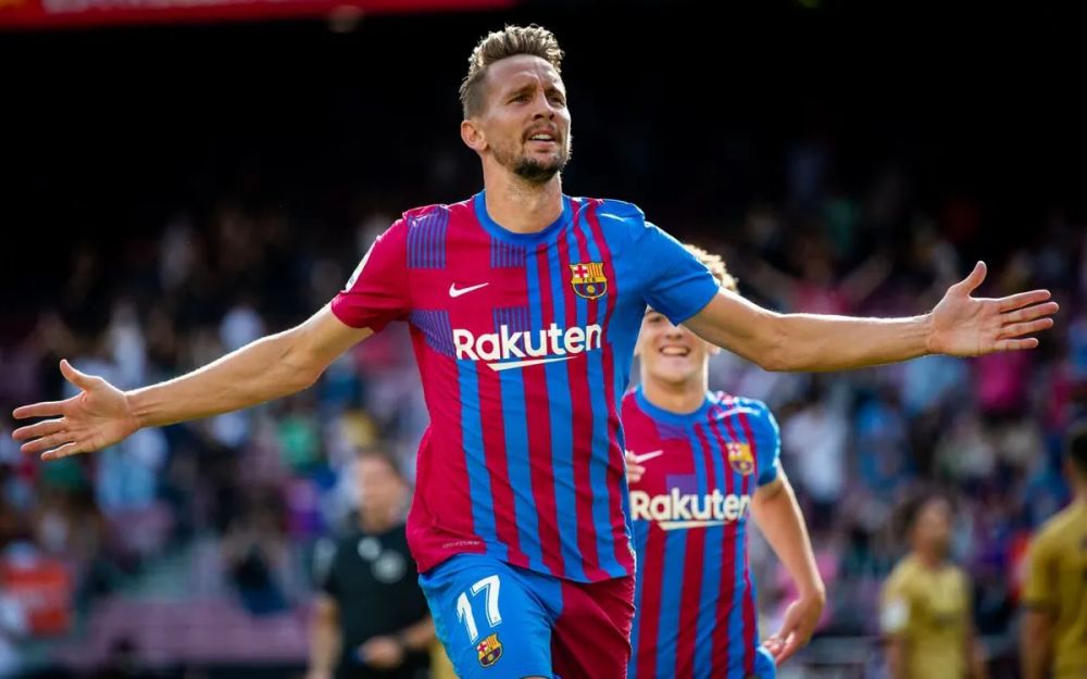 5 Pemain Terakhir yang Di pinjam Barcelona adalah salah satu klub besar Eropa yang jarang mendatangkan pemain dengan cara meminjam. Sebagai