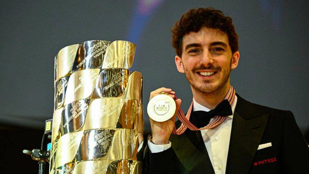 10 Potret Selebrasi Francesco Bagnaia Saat Raih Juara Dunia