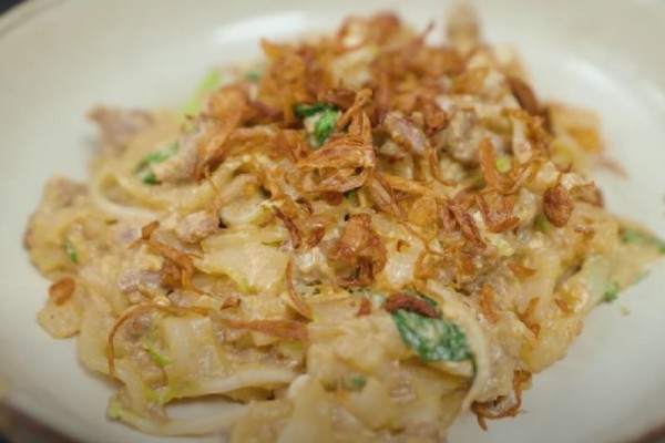 Resep Kwetiau Nyemek, Sedikit Berkuah dan Creamy!