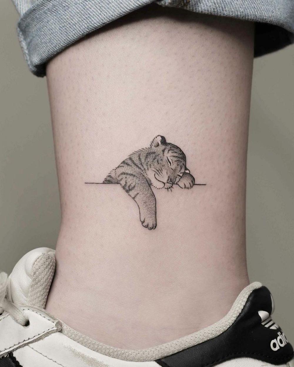 10 Desain Tato Minimalis dan Simpel, Cute Abis!