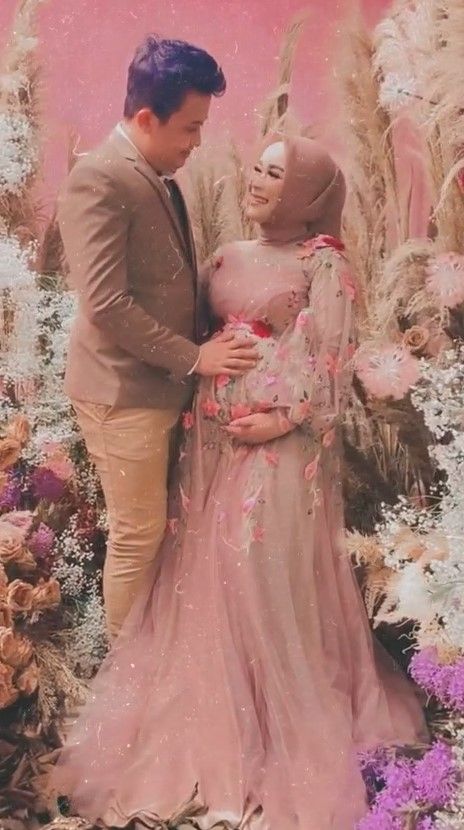 10 Potret Maternity Adik Ayu Ting Ting, Kompak Bareng Keluarga 