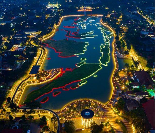 Transformasi TMII, Danau Archipelago Yang Berkelap-Kelip