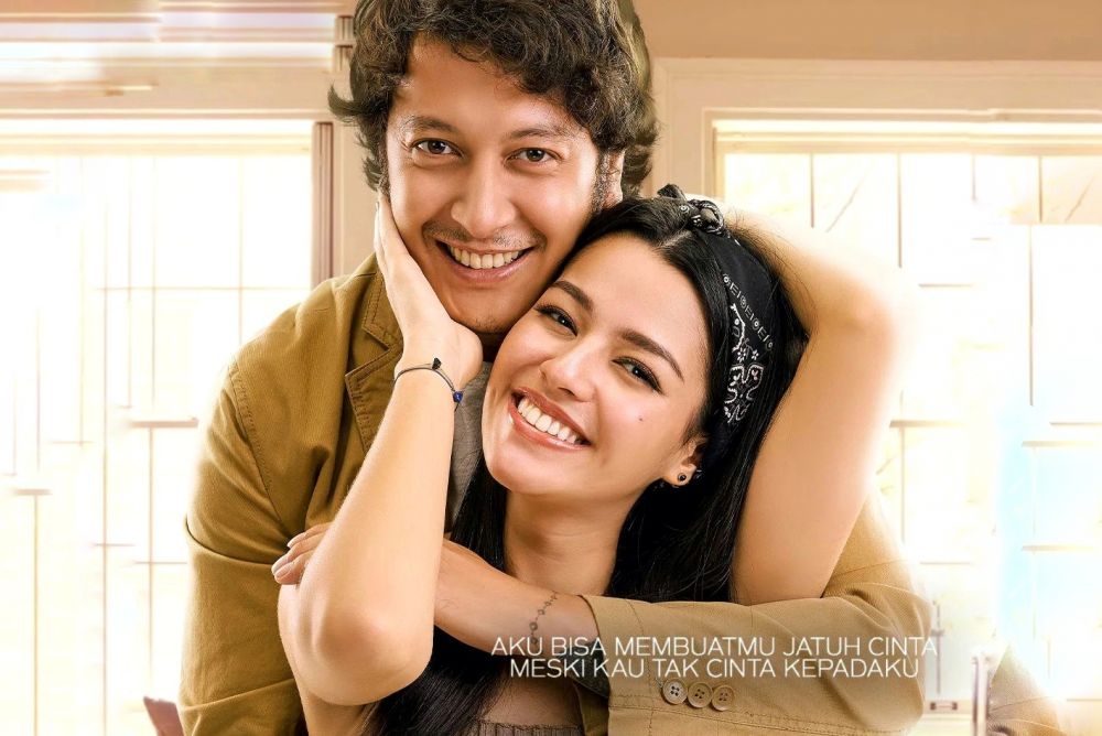 10 Potret Dimas Anggara Dan Susan Sameh Di Film Crazy