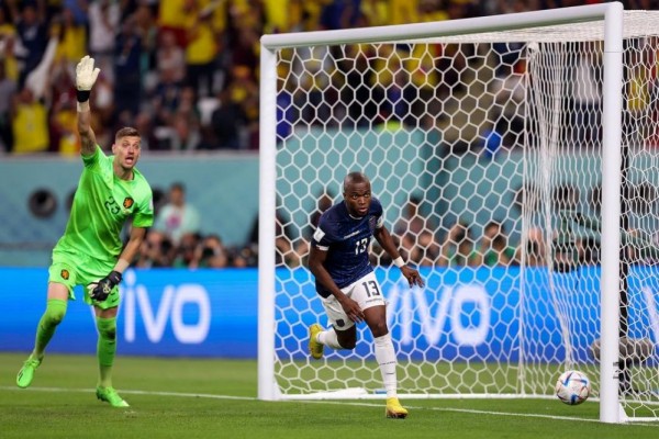 4 Pencetak Enam Gol Beruntun di Piala Dunia, Valencia Pecahkan Rekor!
