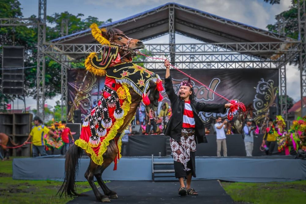 8 Kesenian Unik Pandalungan, Campuran Khas Budaya Jawa dan Madura 