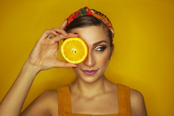 5 Aturan saat Menggunakan Kandungan Vitamin C pada Skincare Kamu