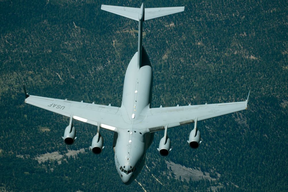 Spesifikasi Pesawat Jumbo US Air Force C-17 di Bali