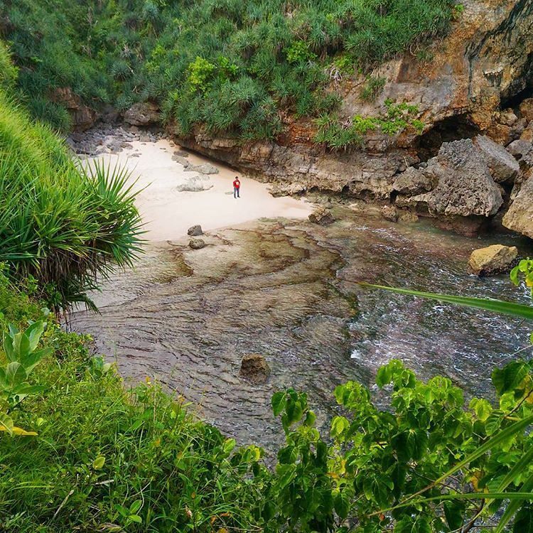 7 Pantai dengan Spot Mancing Terbaik di Gunungkidul, Hidden Gem!