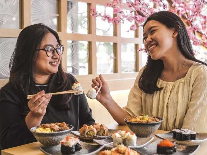 6 Rekomendasi Resto Sushi di Malang, Yuk Cicipi!