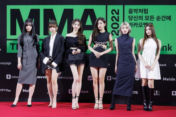12 Idol Kpop Tampil Stunning di Red Carpet Melon Music Award 2022