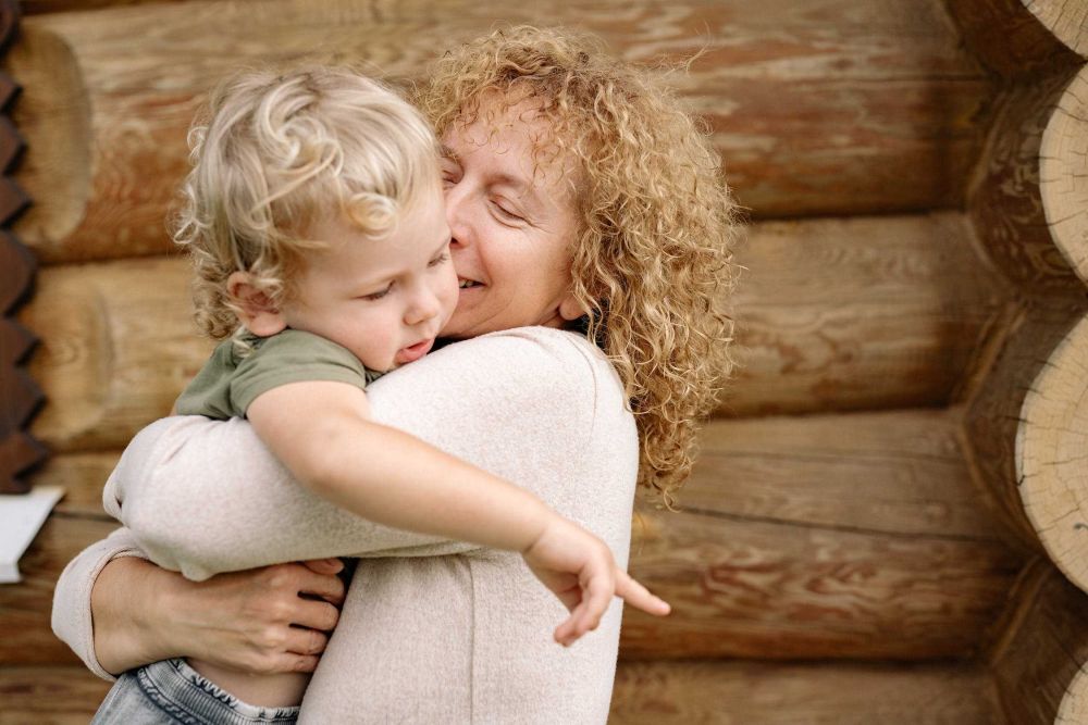 5 Tips Menghadapi Anak yang Mulai Suka dengan Lawan Jenis