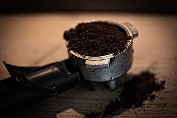 5 Manfaat Ampas Kopi yang Sering Diabaikan, Jangan Langsung Dibuang!