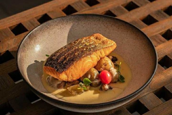 Yuk, Cicipi Kelezatan Salmon Steak di 5 Tempat di Jakarta Ini!