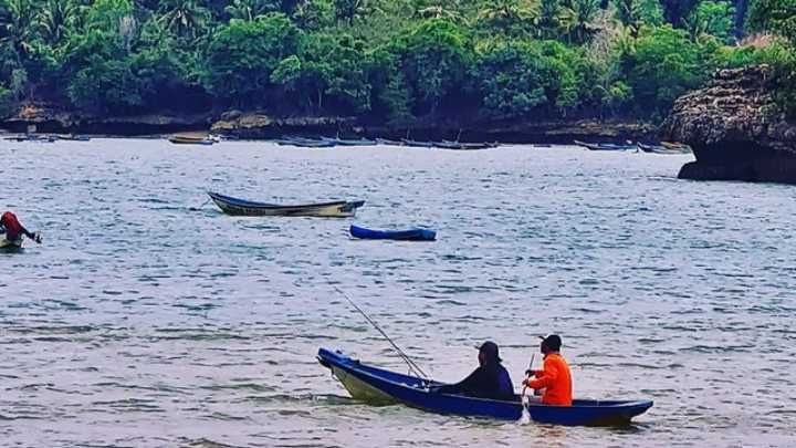 Wisata Pantai Gerangan Tulungagung: Info, Lokasi, dan Rute