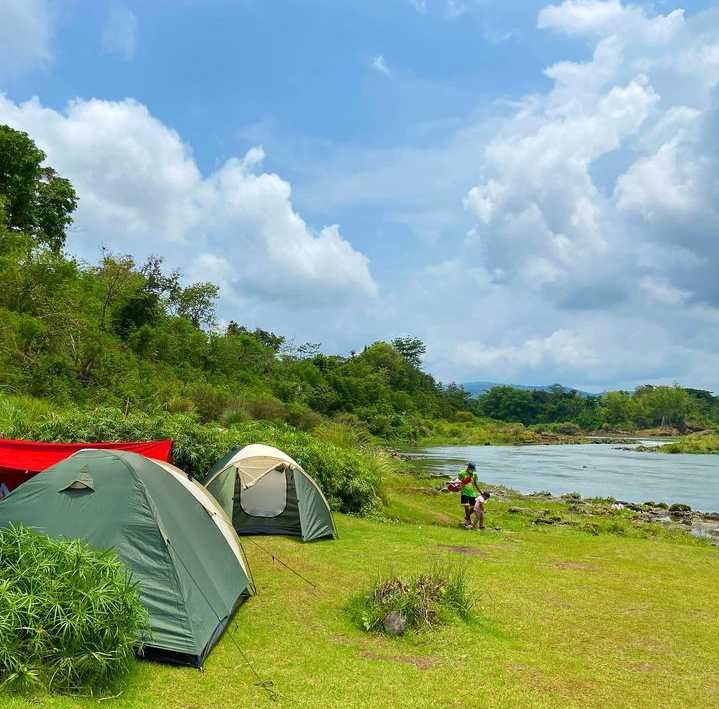 Potrobayan River Camp, Sensasi Berkemah di Tepi Sungai