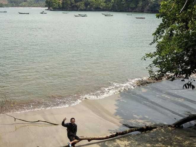 Wisata Pantai Gerangan Tulungagung: Info, Lokasi, dan Rute