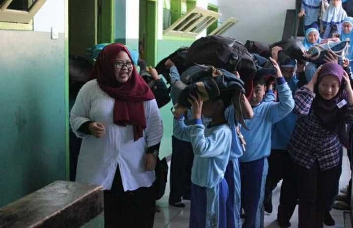 5 Tips Mitigasi Gempa Pada Anak Sekolah ala Jepang