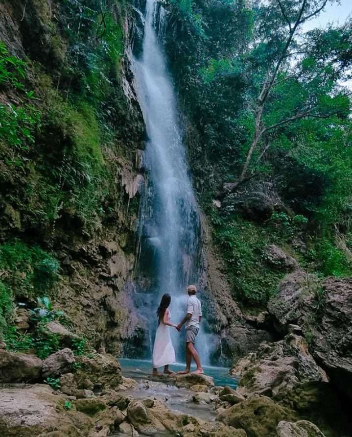 Air Terjun Sri Gethuk, Gunungkidul: Lokasi, Harga Tiket, dan Tips