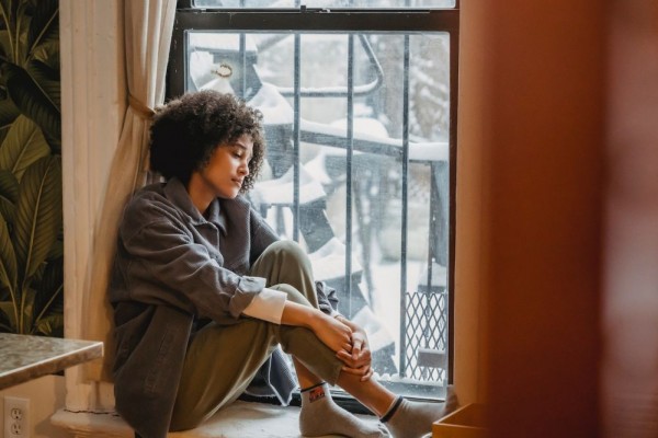 5 Cara Mengatasi Insecure karena Prestasi Teman, Relate dengan Kamu?