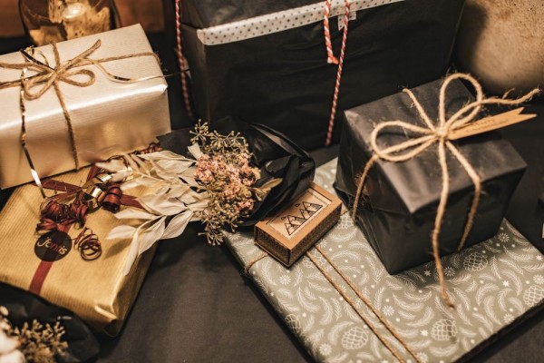 9 Ide Hiasan Kado Bertema Rustic, Hemat Biaya dan Tampak Berkelas