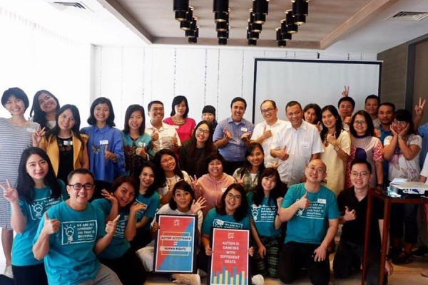 Indonesia Ramah Autis, Mimpi Alvinia Christiany dan Teman Autis