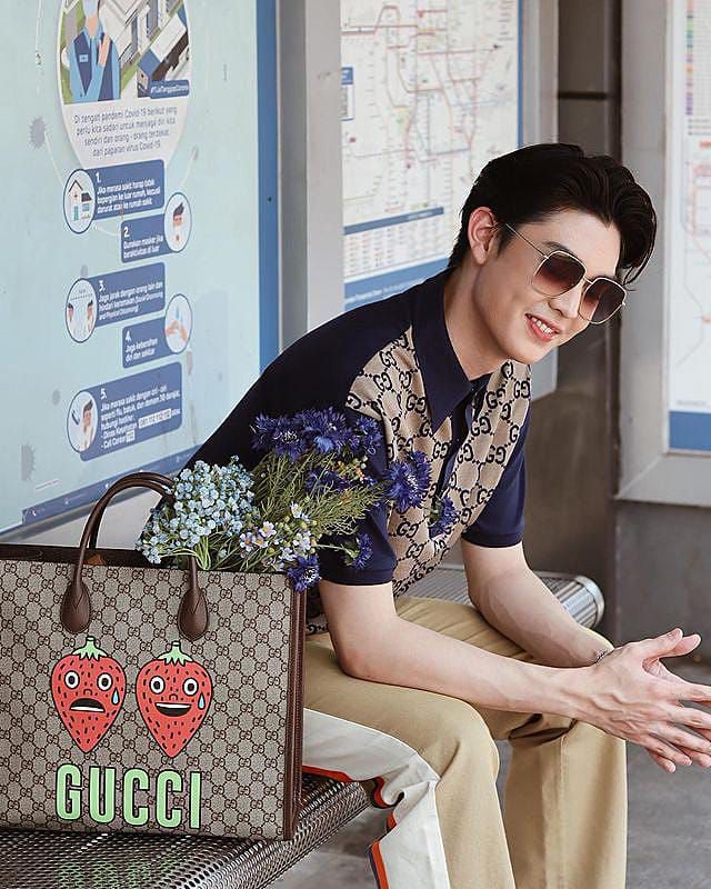 9 Potret Gabriel Prince saat Jadi Model Brand Gucci, Tampil Gagah!