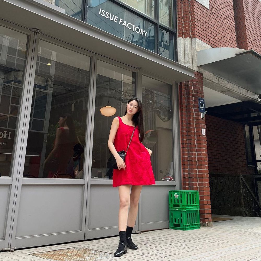 9 Koleksi Dress Seolhyun AOA, Colorful dan Eye Catching! 