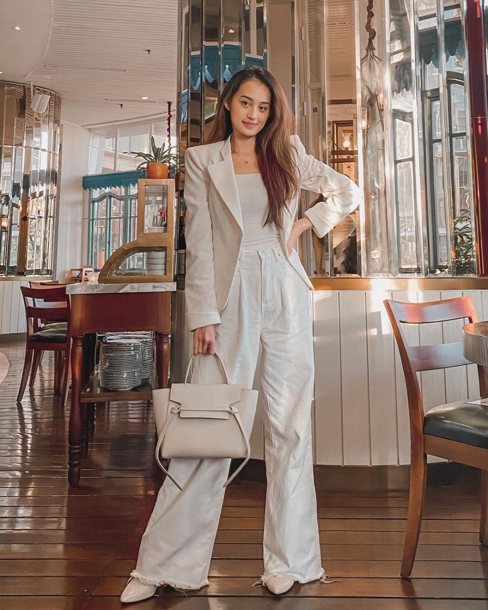 11 Inspirasi Ootd Ala Beauty Vlogger Nadya Aqilla