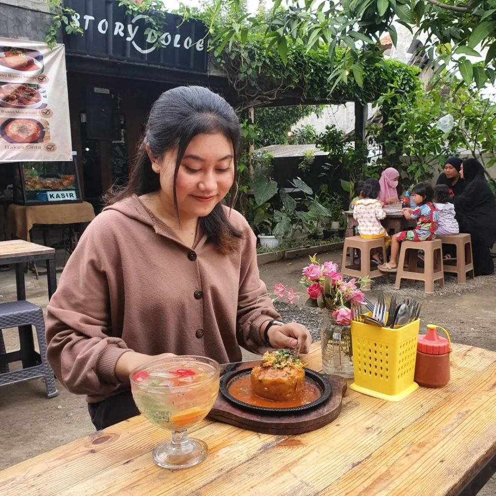6 Kafe Terbaik di Ngawi, Usung Konsep Minimalis hingga Khas Bali