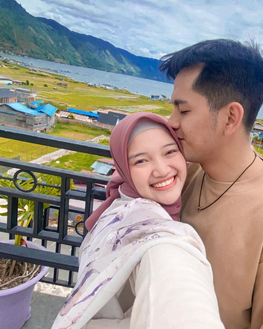 10 Potret Bahagia Nabila Dan Ilyas Usai Menikah