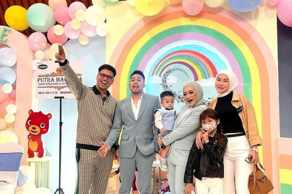 10 Potret Seleb Hadir di Ulang Tahun Adzam, Putra Nathalie Holscher