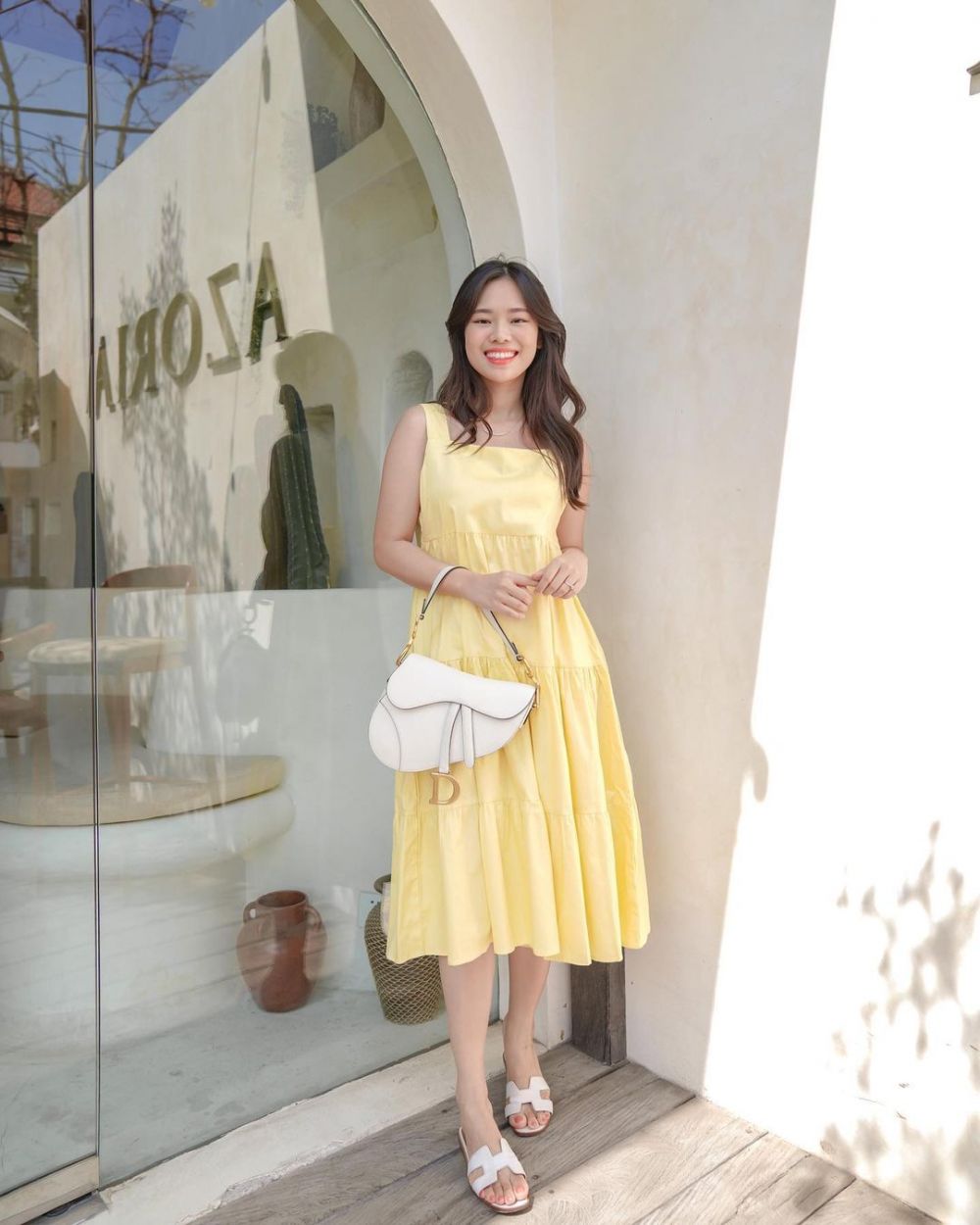 11 Ide Outfit Midi Dress ala Molita Lin, Tampil Effortlessly Elegan!