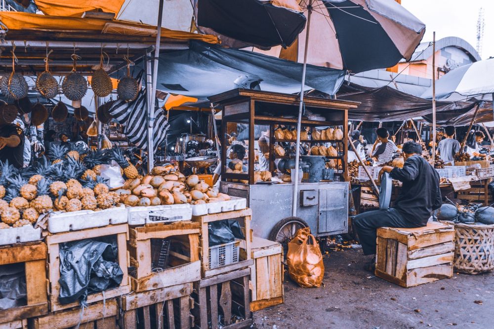 7 Pasar di Indonesia dengan Nama Hari, Unik!